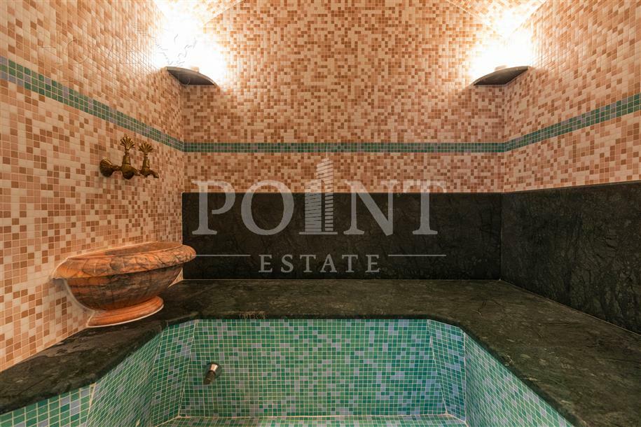 3-этажный коттедж 2 300 м² с отделкой