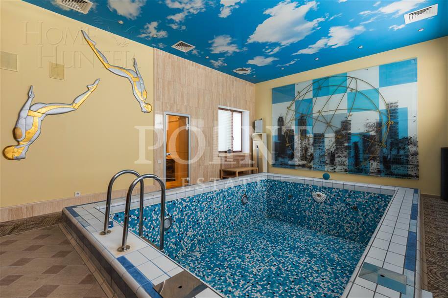 3-этажный коттедж 2 300 м² с отделкой