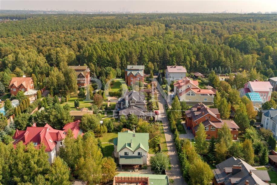 2-этажный коттедж 700 м² с отделкой