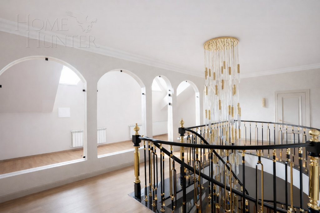 2-этажный коттедж 500 м² без отделки