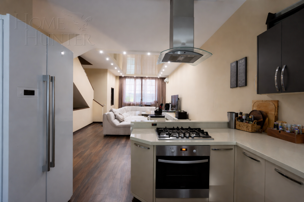 2-этажный таунхаус 216 м² с отделкой