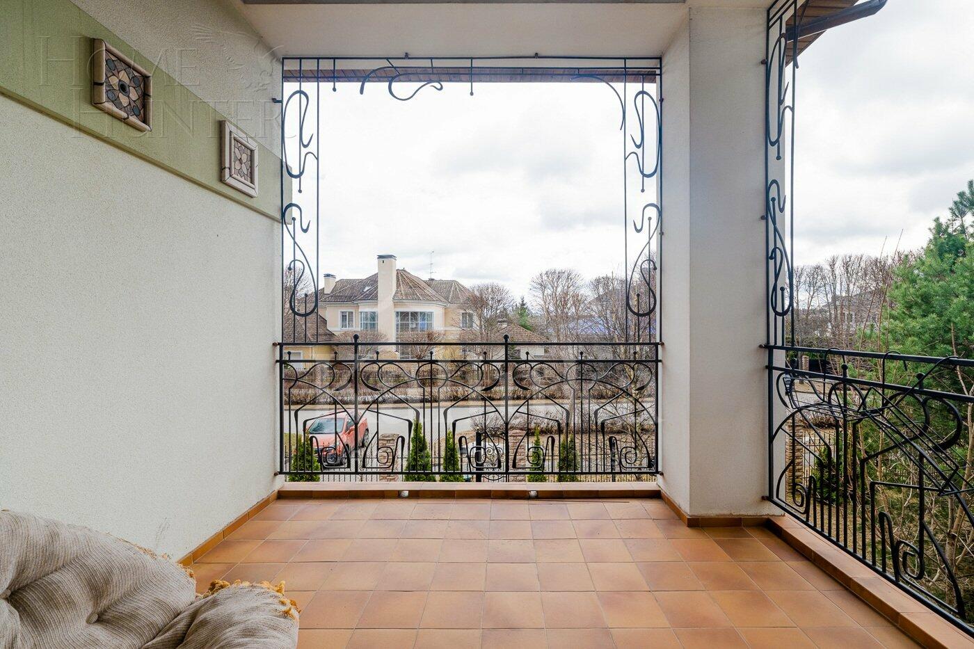 2-этажный коттедж 500 м² с отделкой