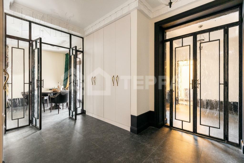 2-этажный коттедж 600 м² с отделкой