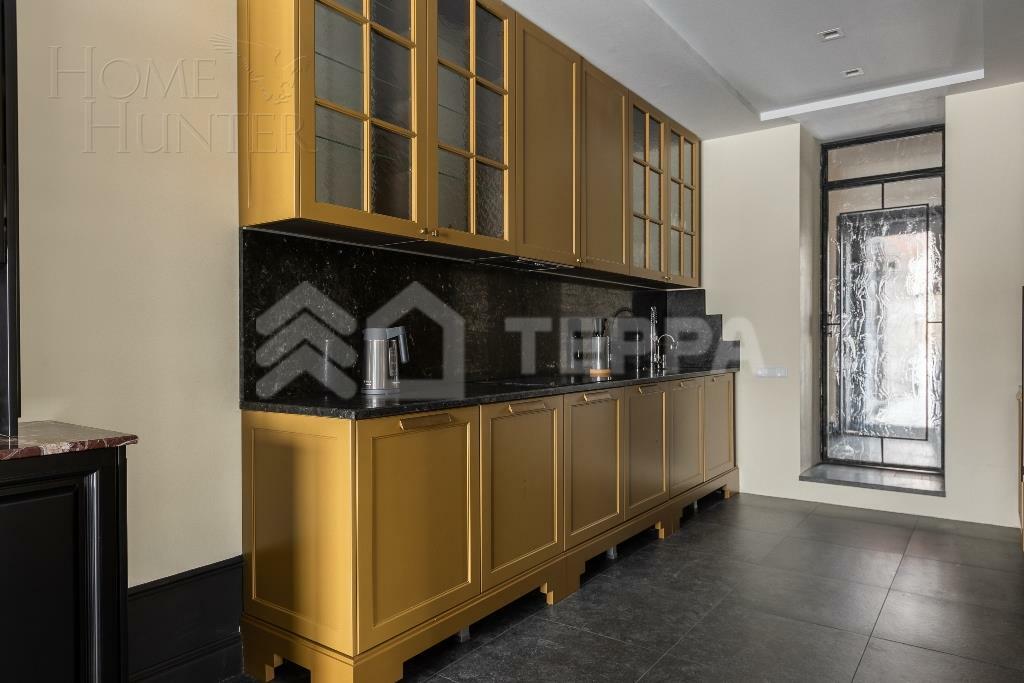 2-этажный коттедж 600 м² с отделкой