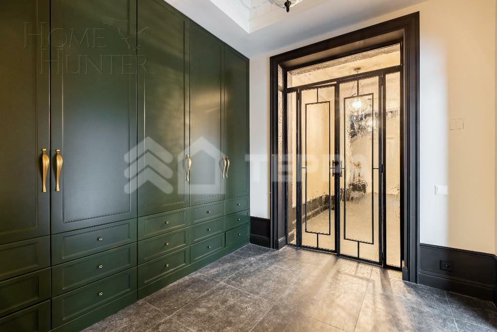 2-этажный коттедж 600 м² с отделкой