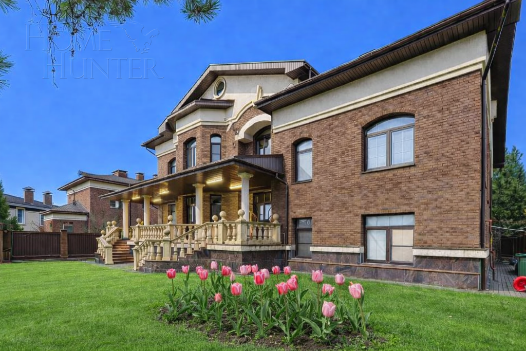 2-этажный коттедж 700 м² с отделкой