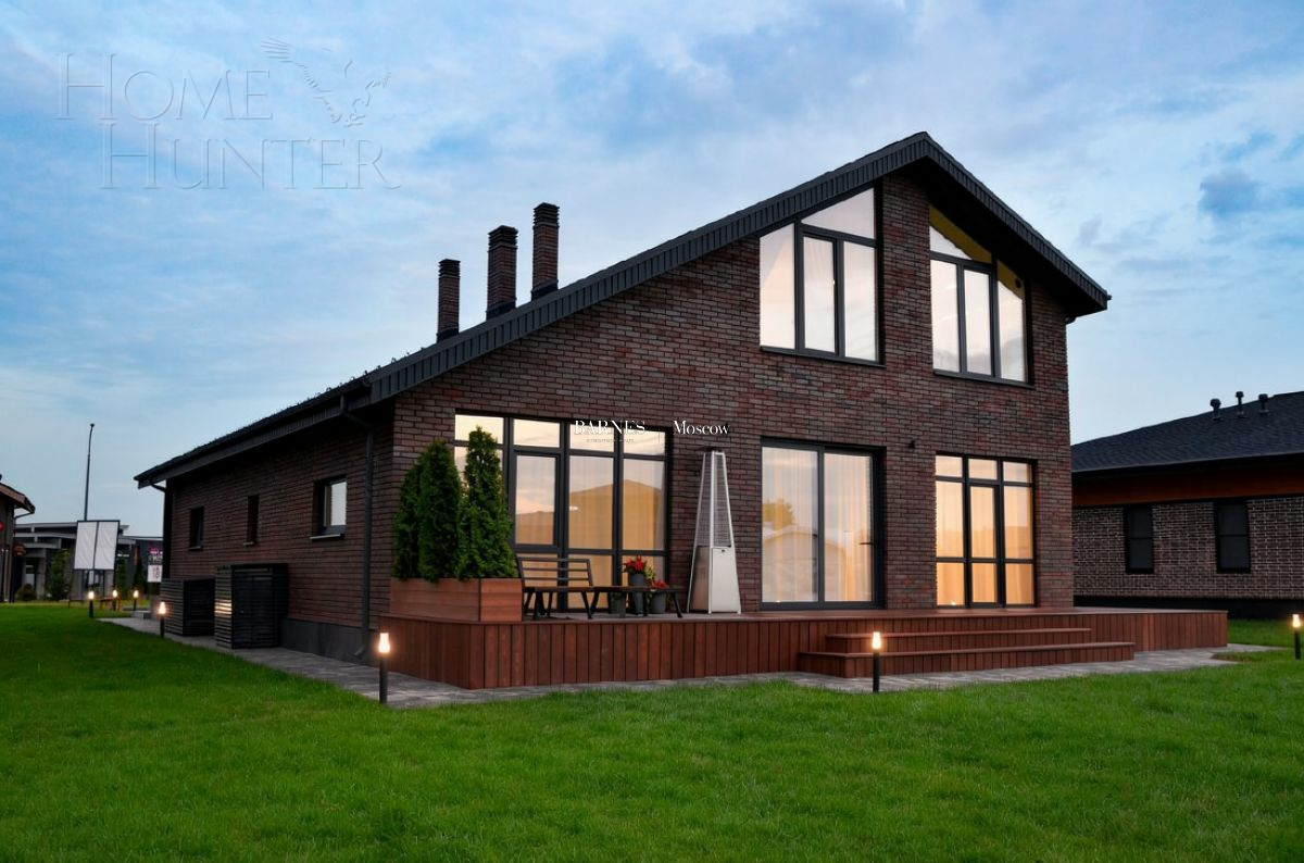 2-этажный коттедж 271 м² с отделкой