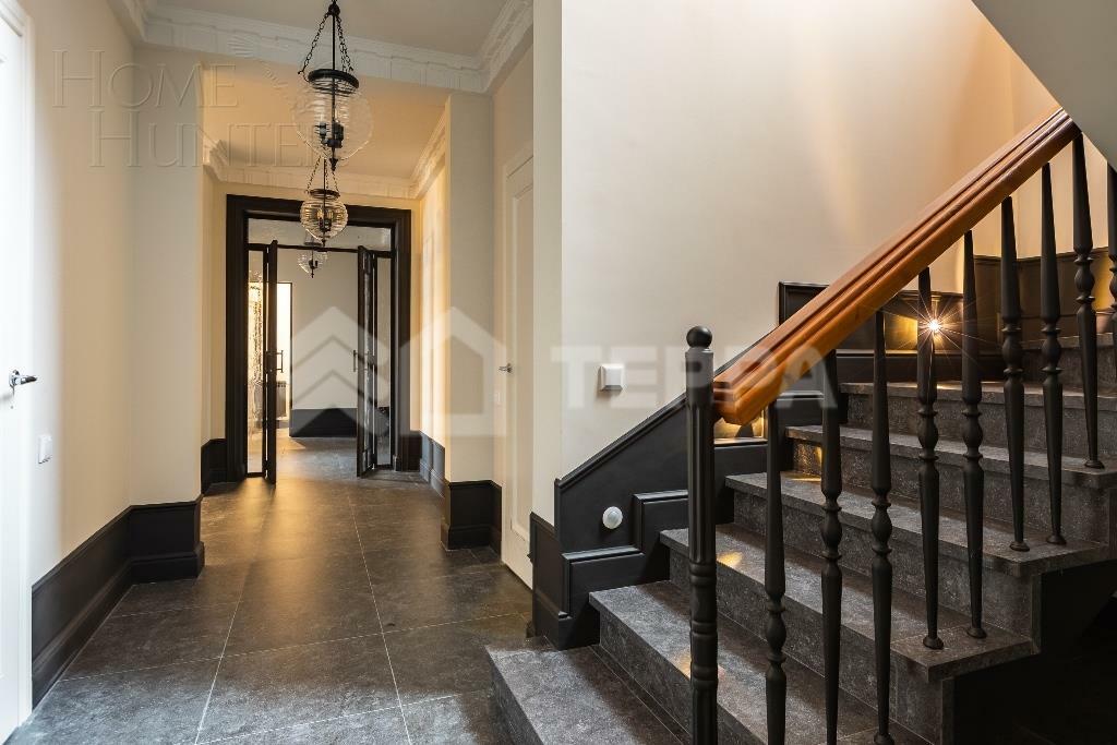 2-этажный коттедж 600 м² с отделкой