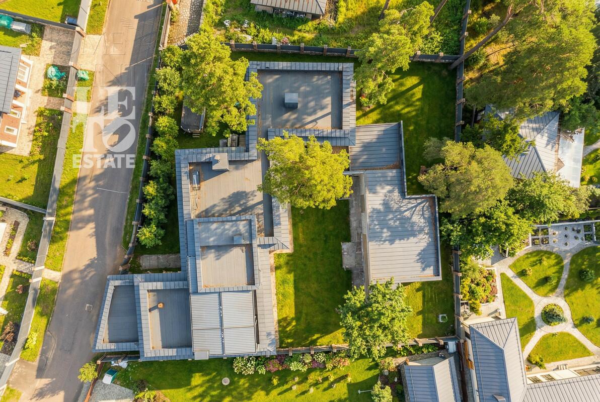 2-этажный коттедж 650 м² с отделкой