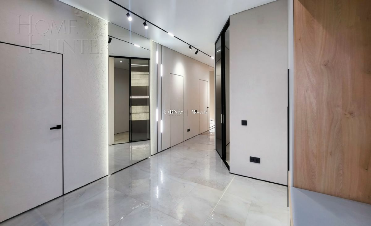 2-этажный коттедж 271 м² с отделкой