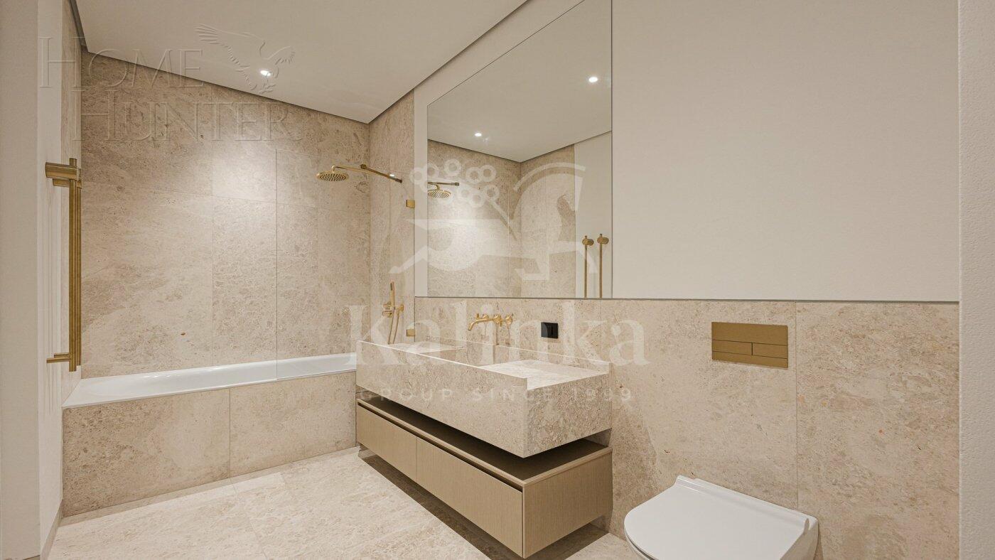 6-КОМН. ПЕНТХАУС С ОТДЕЛКОЙ 265.78 М² НА 13 ЭТАЖЕ