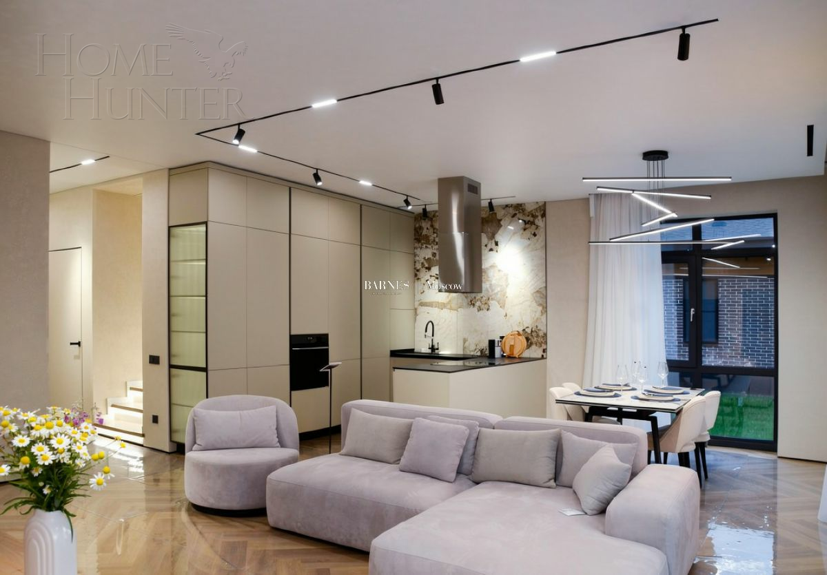 2-этажный коттедж 271 м² с отделкой