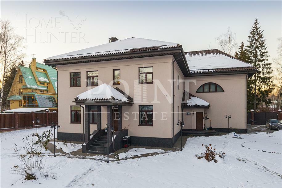 2-этажный коттедж 526.6 м² с отделкой