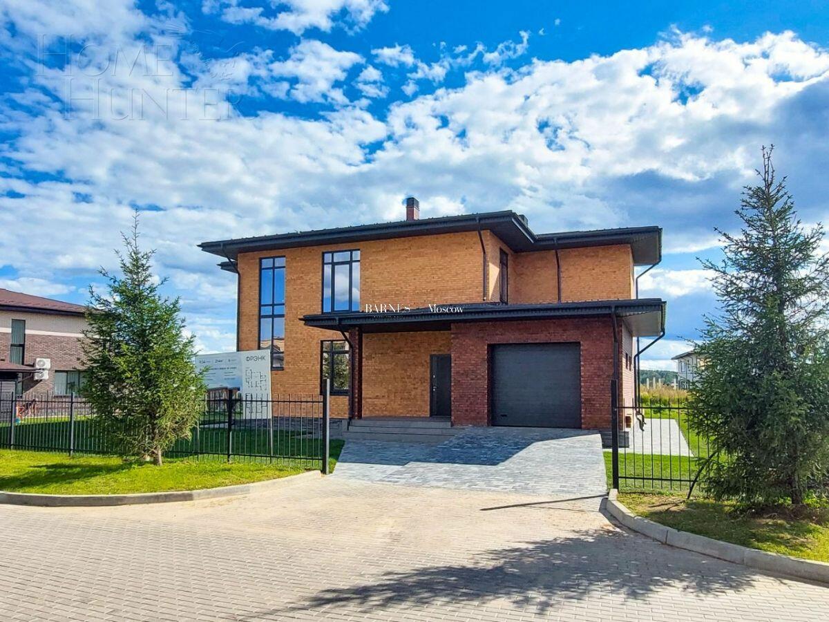 2-этажный коттедж 244.5 м² без отделки