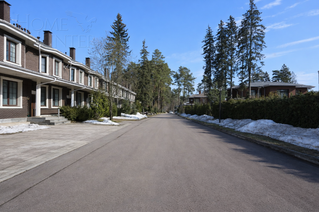 2-этажный таунхаус 216 м² с отделкой