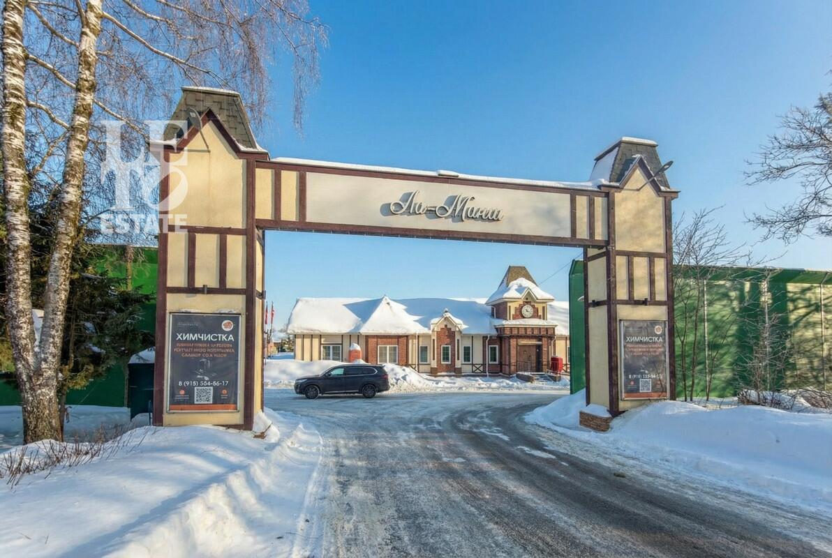 2-этажный коттедж 241.3 м² без отделки