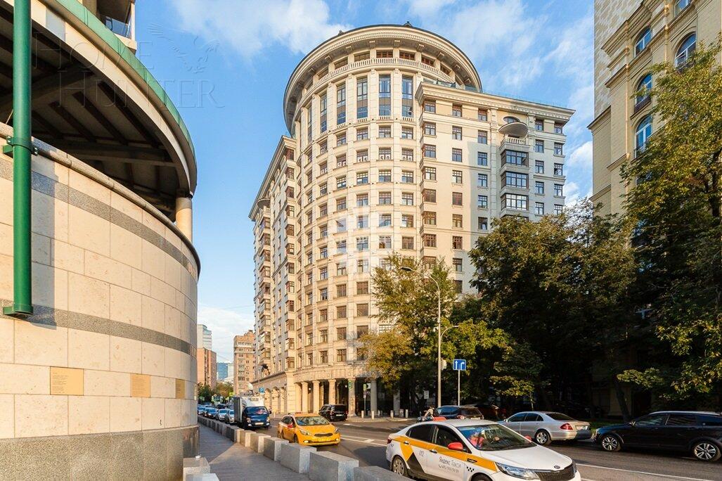 5-КОМН. КВАРТИРА С ОТДЕЛКОЙ 240 М² НА 5 ЭТАЖЕ