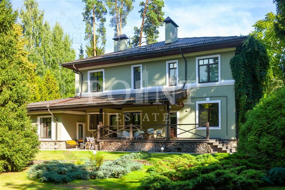 2-этажный коттедж 600 м² с отделкой