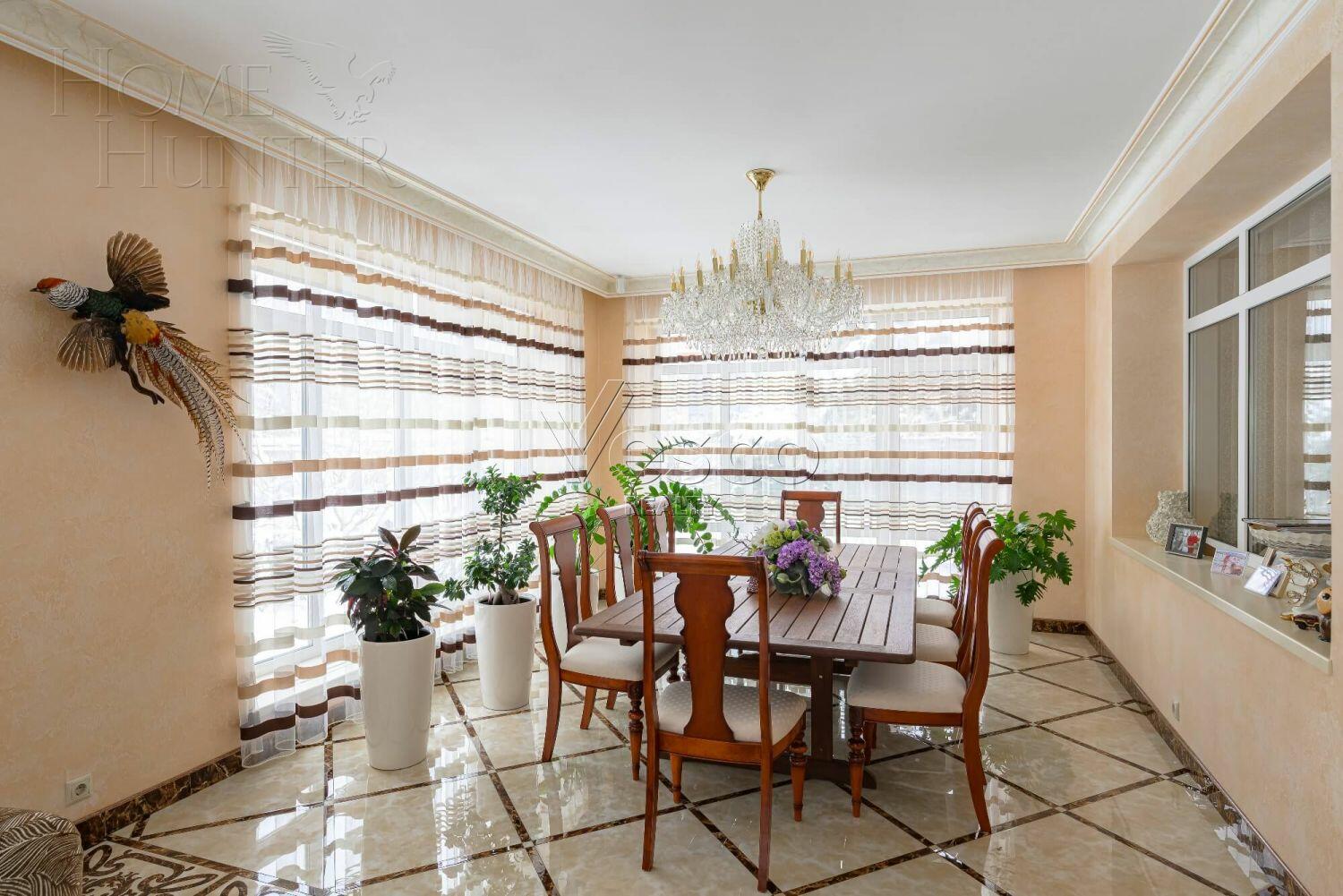 2-этажный коттедж 568 м² с отделкой