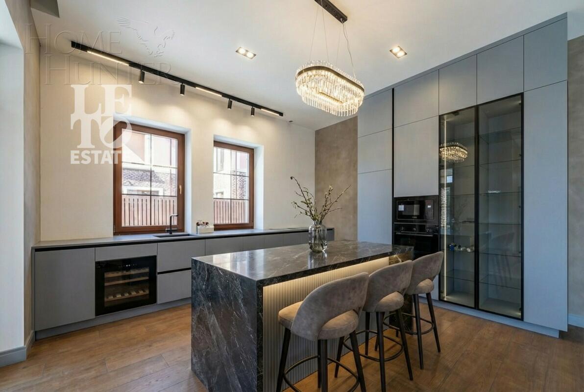 2-этажный коттедж 303 м² с отделкой