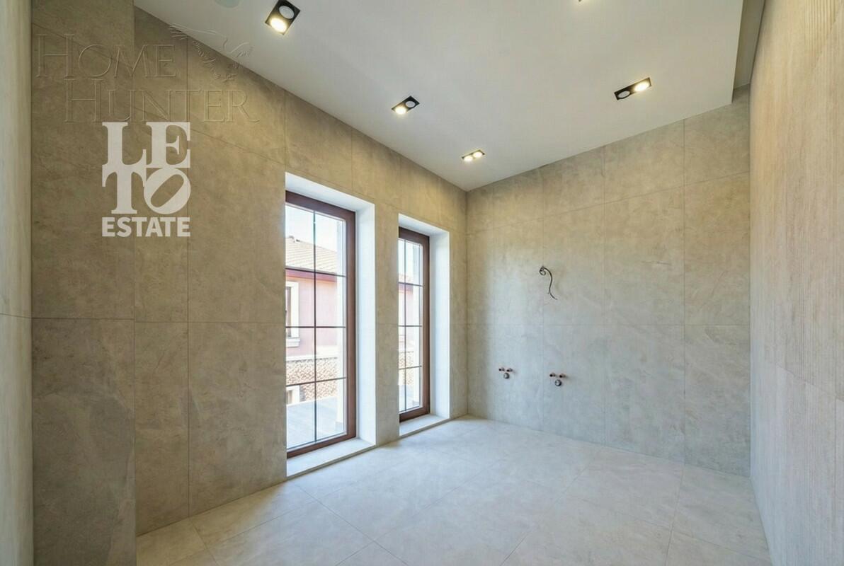 2-этажный коттедж 303 м² с отделкой