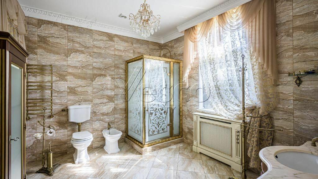 3-этажный коттедж 580 м² с отделкой