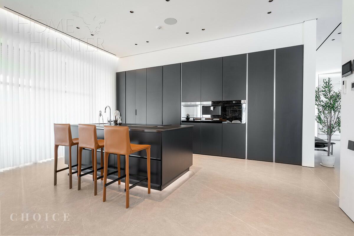 2-этажный коттедж 698 м² с отделкой