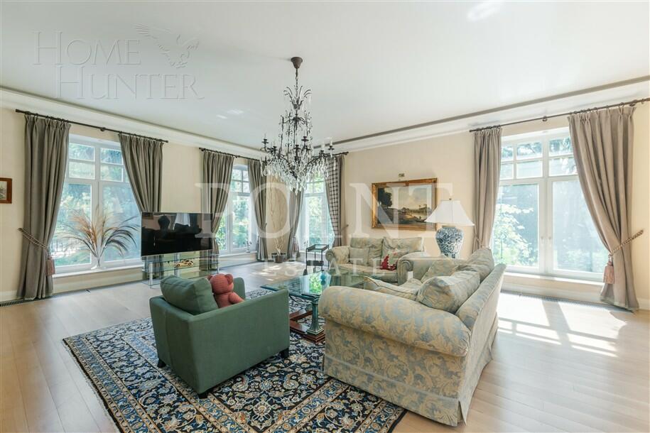 2-этажный коттедж 600 м² с отделкой