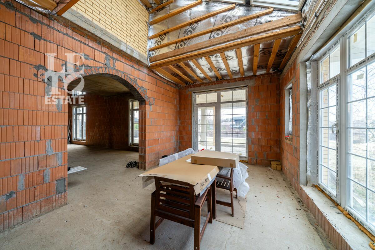 2-этажный коттедж 580 м² без отделки