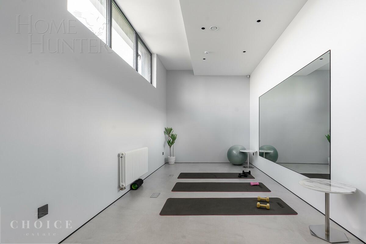 2-этажный коттедж 698 м² с отделкой