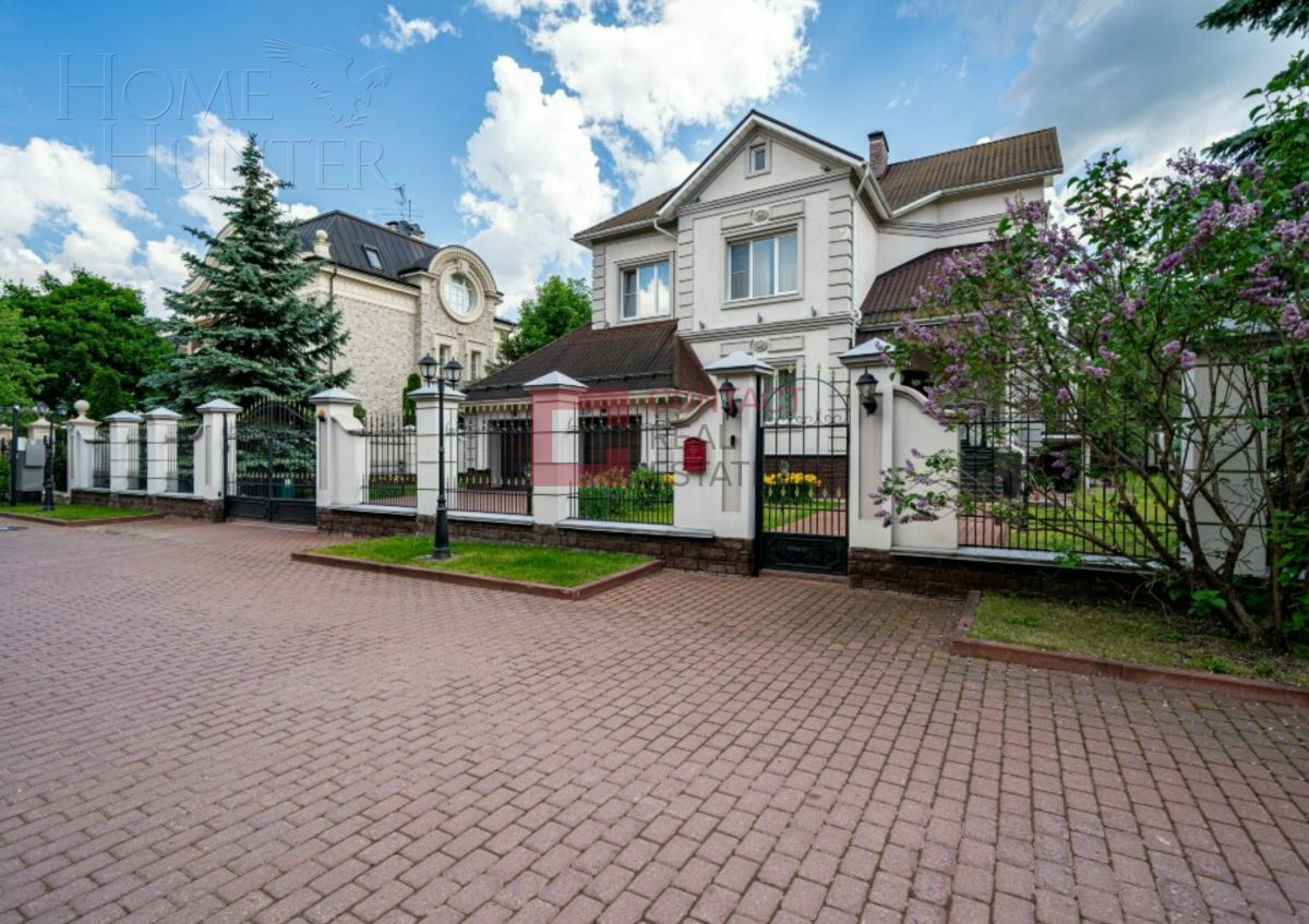 2-этажный коттедж 500 м² с отделкой