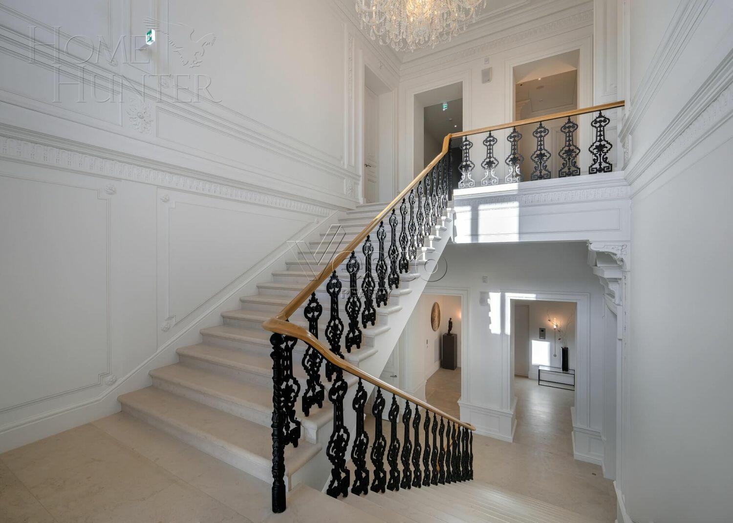 3-КОМН. АПАРТАМЕНТЫ С ОТДЕЛКОЙ 231 М² НА 1 ЭТАЖЕ