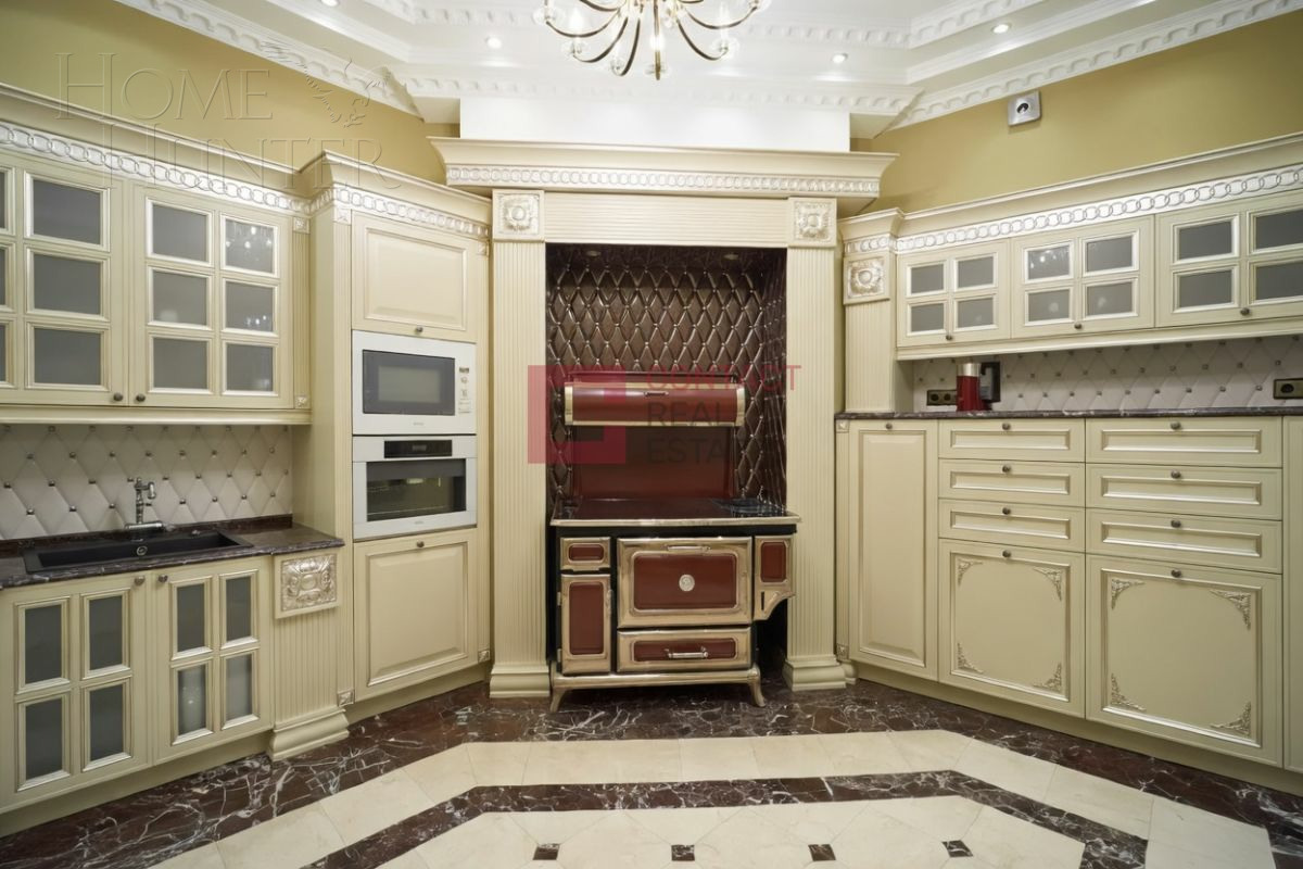 2-этажный коттедж 500 м² с отделкой