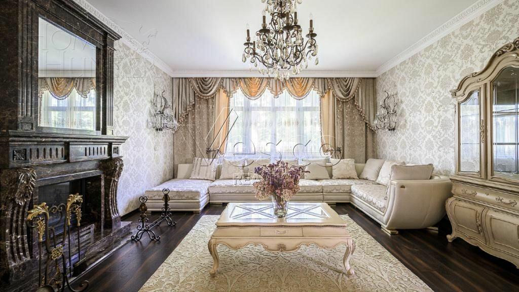 3-этажный коттедж 580 м² с отделкой