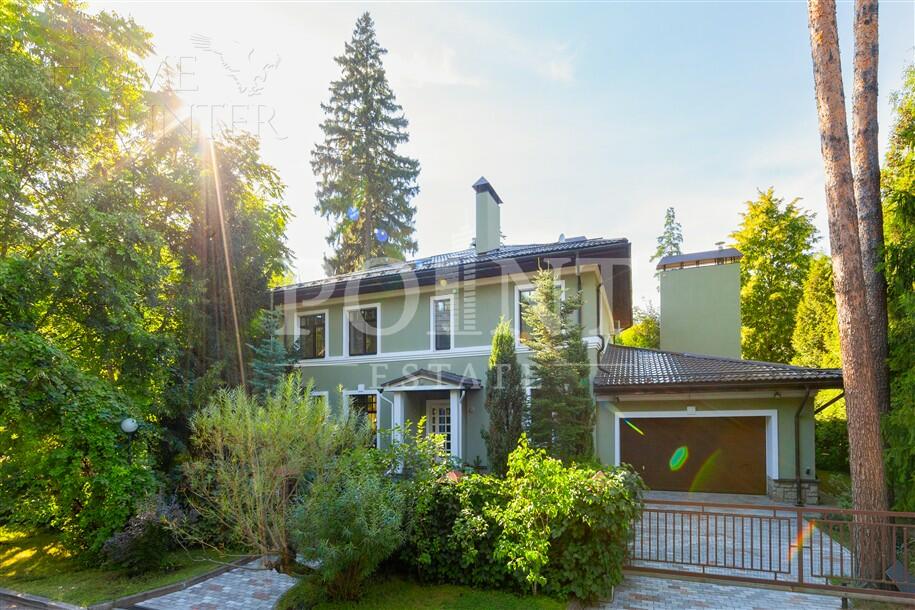 2-этажный коттедж 600 м² с отделкой