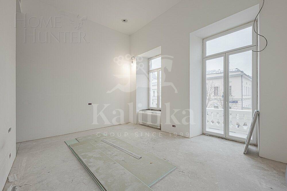 4-КОМН. КВАРТИРА С ОТДЕЛКОЙ 210 М² НА 2 ЭТАЖЕ