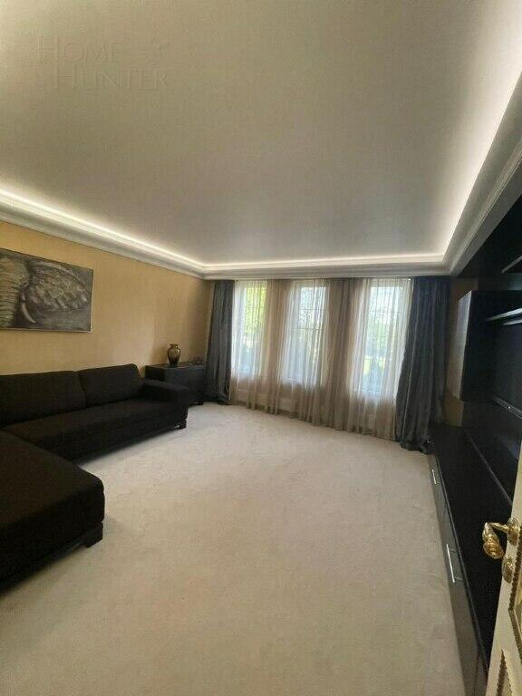 2-этажный коттедж 550 м² с отделкой