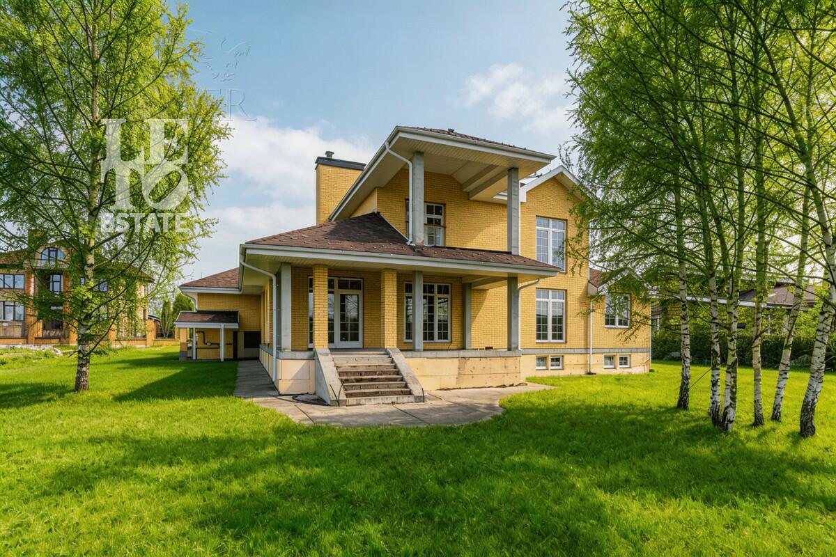 2-этажный коттедж 580 м² без отделки