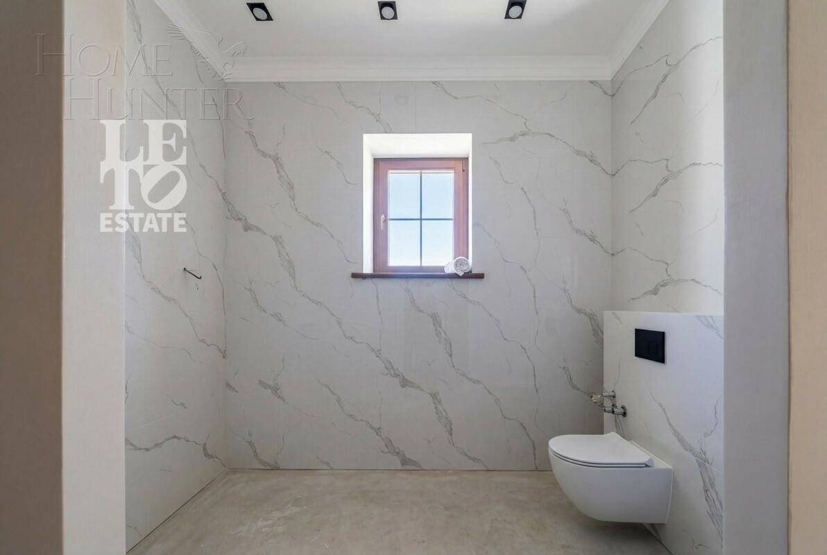 2-этажный коттедж 303 м² с отделкой