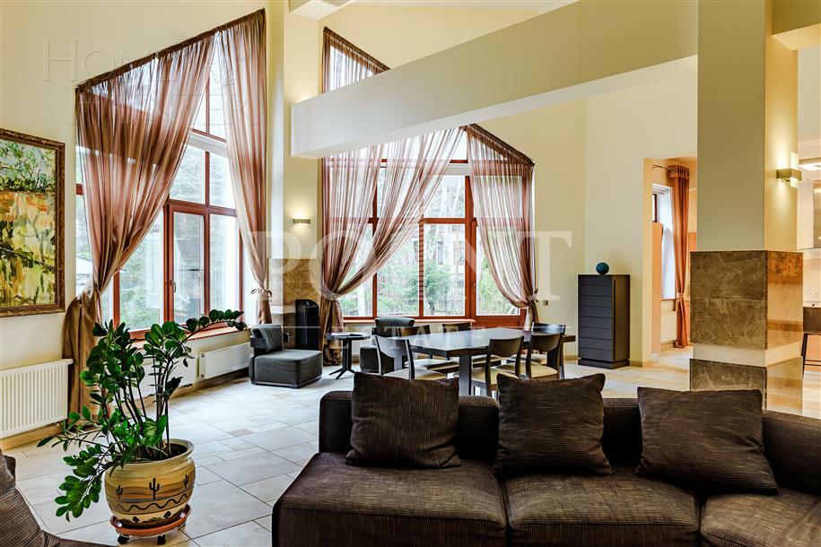 1-этажный коттедж 450 м² с отделкой