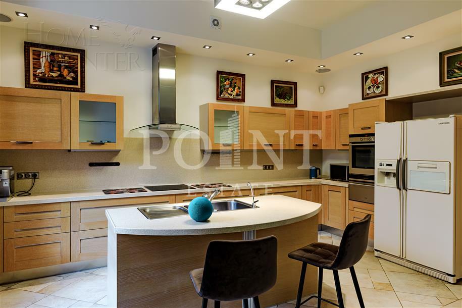 1-этажный коттедж 450 м² с отделкой