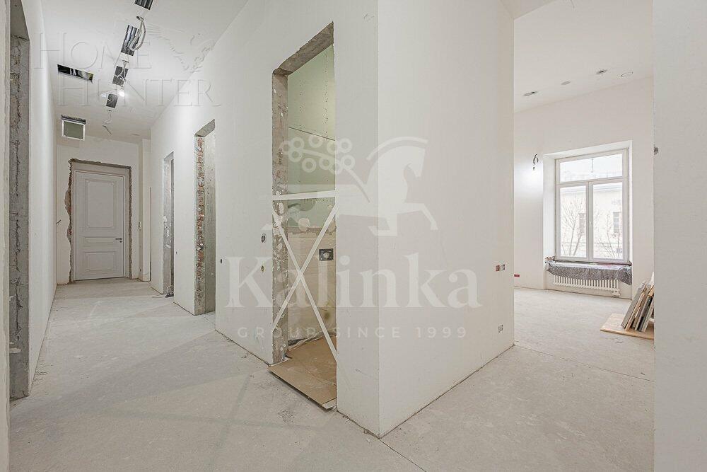 4-КОМН. КВАРТИРА С ОТДЕЛКОЙ 210 М² НА 2 ЭТАЖЕ