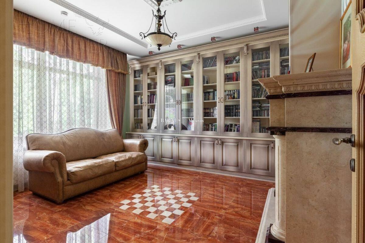 2-этажный коттедж 700 м² с отделкой