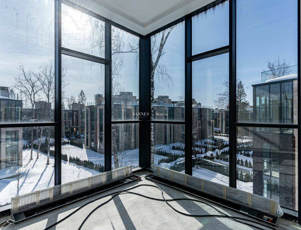 4-этажный таунхаус 311 м² без отделки