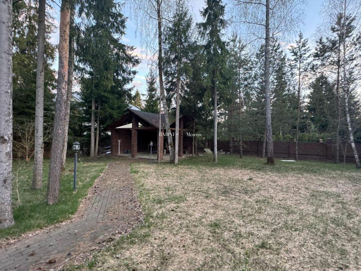 2-этажный коттедж 1 400 м² без отделки