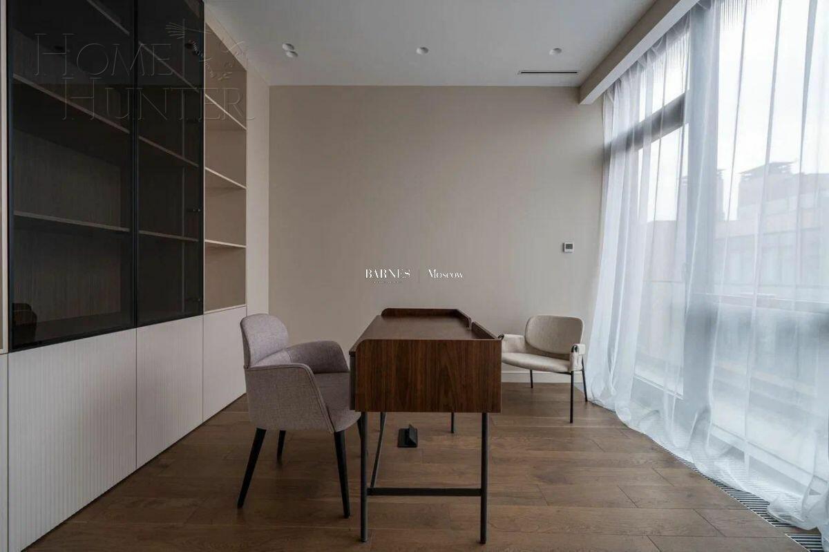 4-этажный таунхаус 240 м² с отделкой