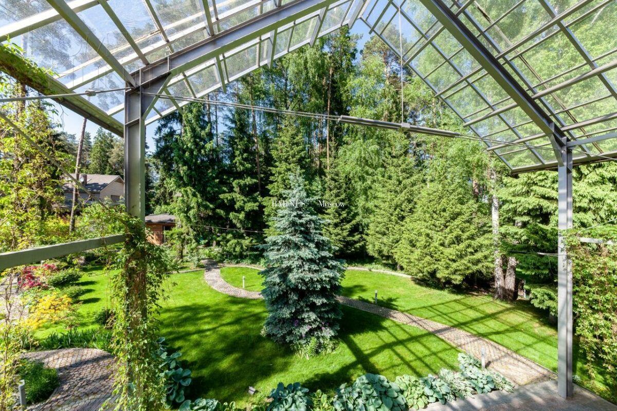 2-этажный коттедж 700 м² с отделкой