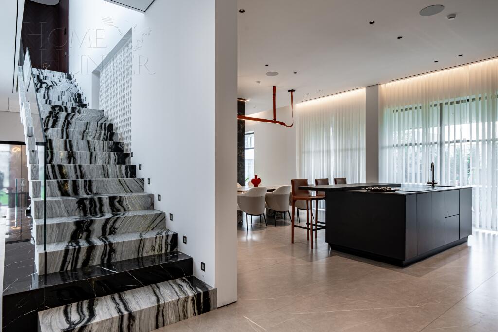 2-этажный коттедж 698 м² с отделкой