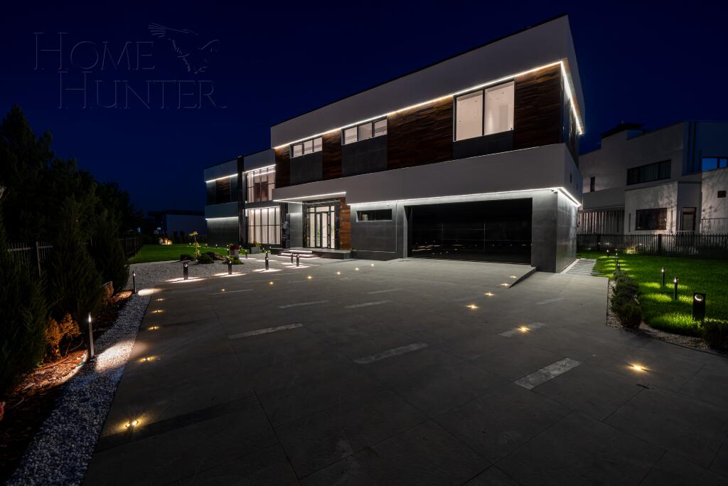 2-этажный коттедж 698 м² с отделкой