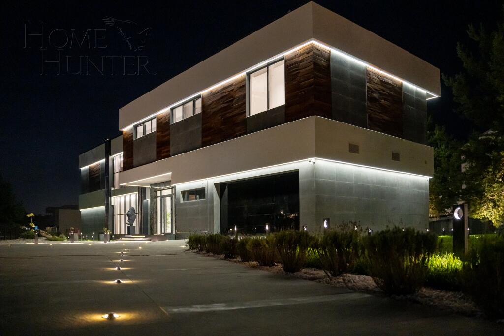 2-этажный коттедж 698 м² с отделкой